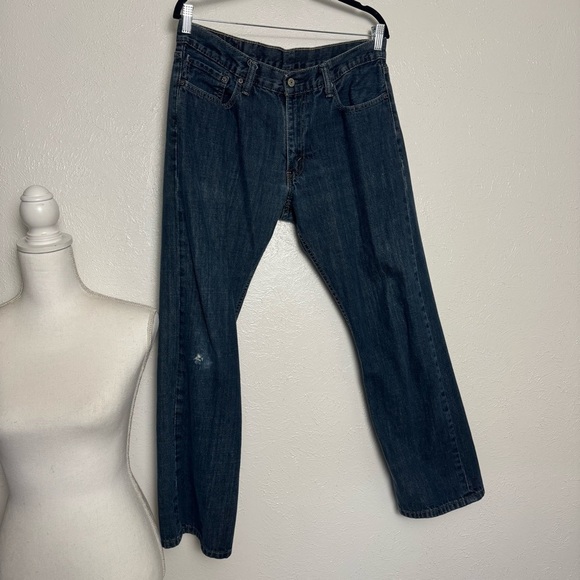 Levi's Relaxed Fit Dark‎ Blue Jeans - Picture 3 of 8